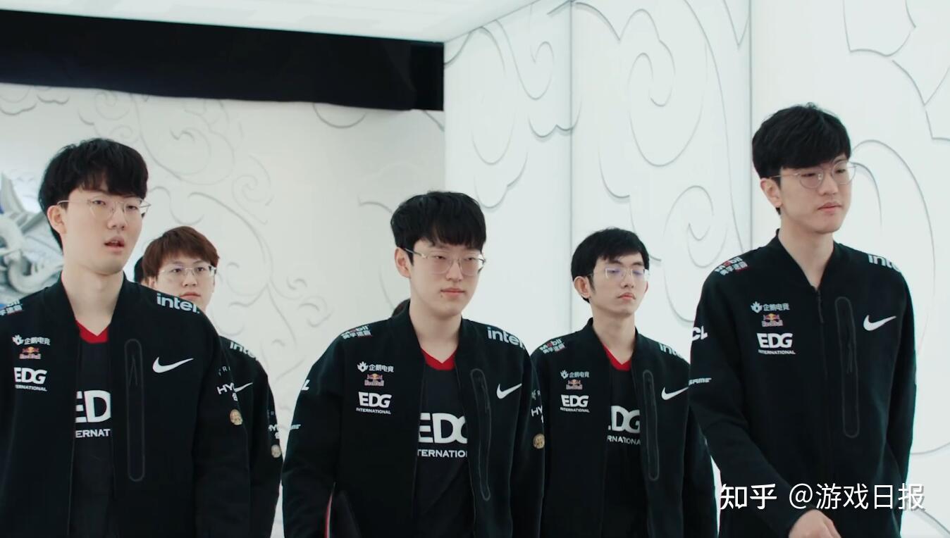 巴林队同属 巴林队同属