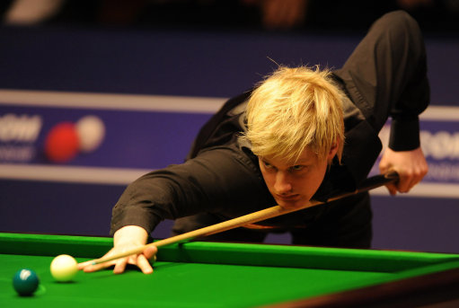 端还是防守 端还是防守