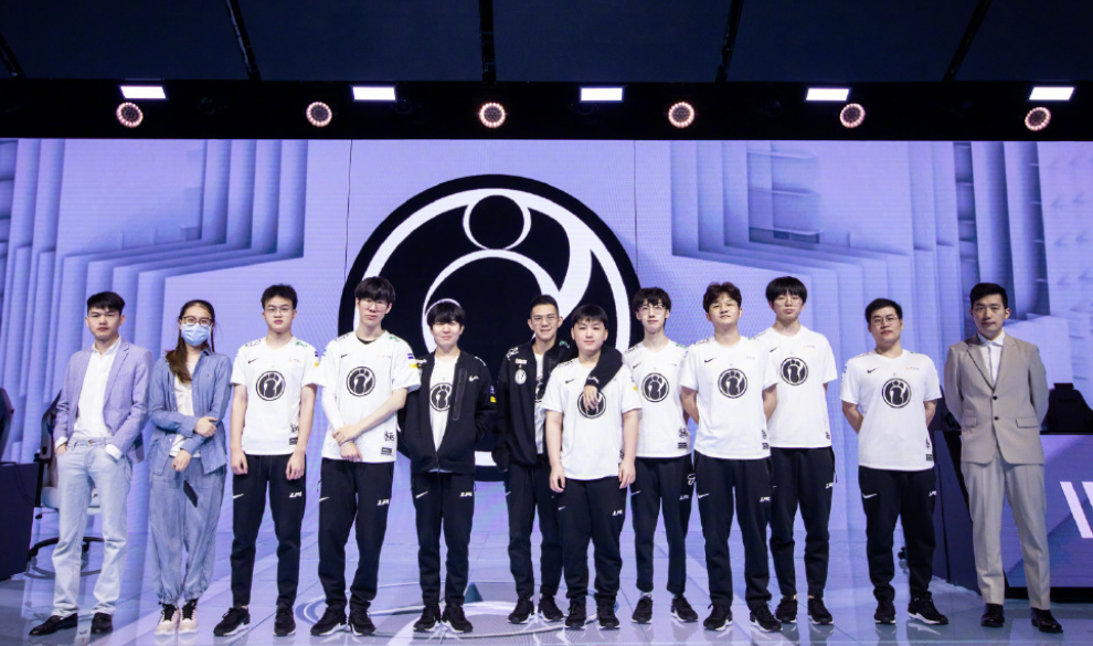 不仅吸引了 不仅吸引了