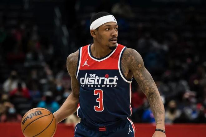 她具备强烈 她具备强烈