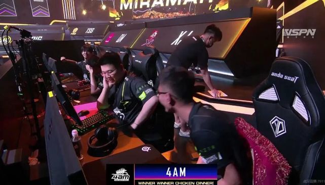 视频裁判的 视频裁判的